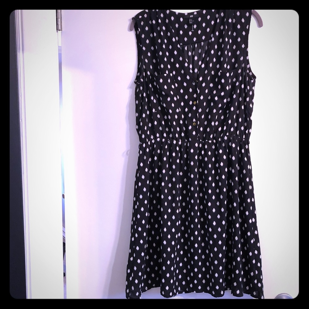 Black and White polka dot casual dress